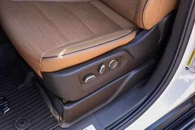 2025 Cadillac Escalade ESV Premium