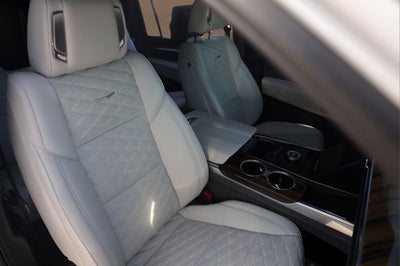 2025 Cadillac Escalade ESV Premium Luxury Platinum