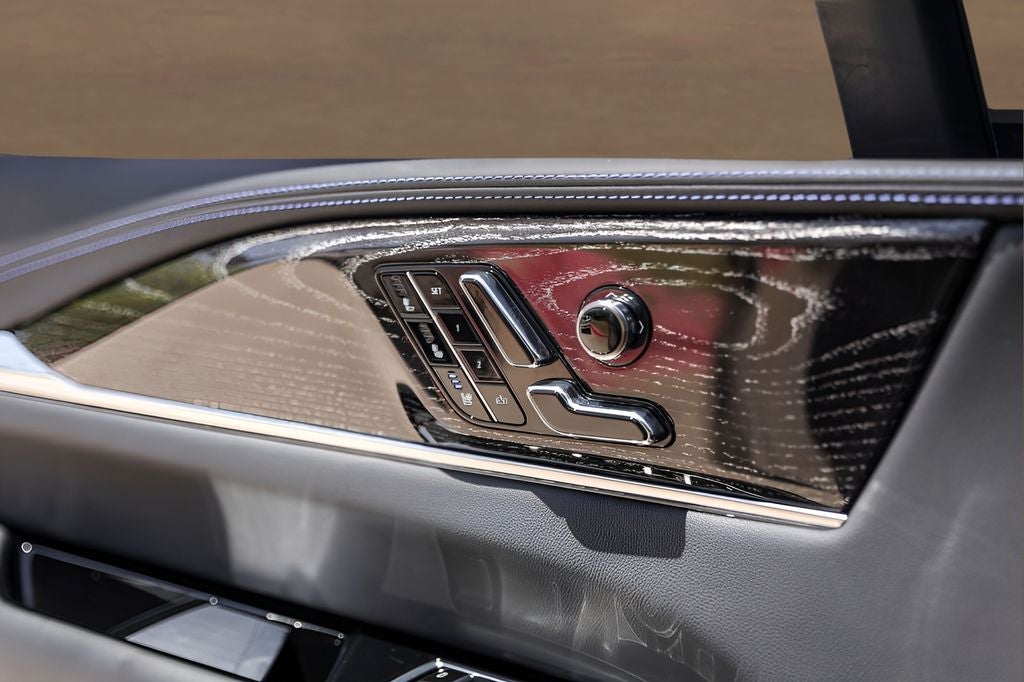 2025 Cadillac ESCALADE IQ Sport 1