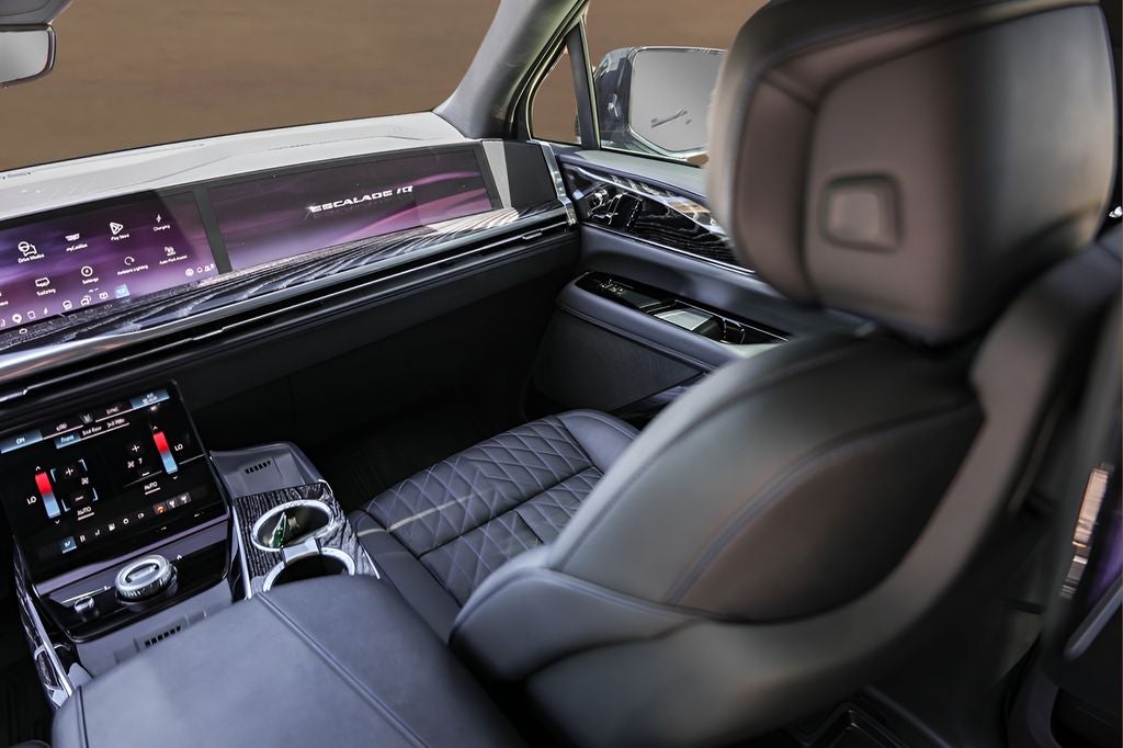 2025 Cadillac ESCALADE IQ Sport 1