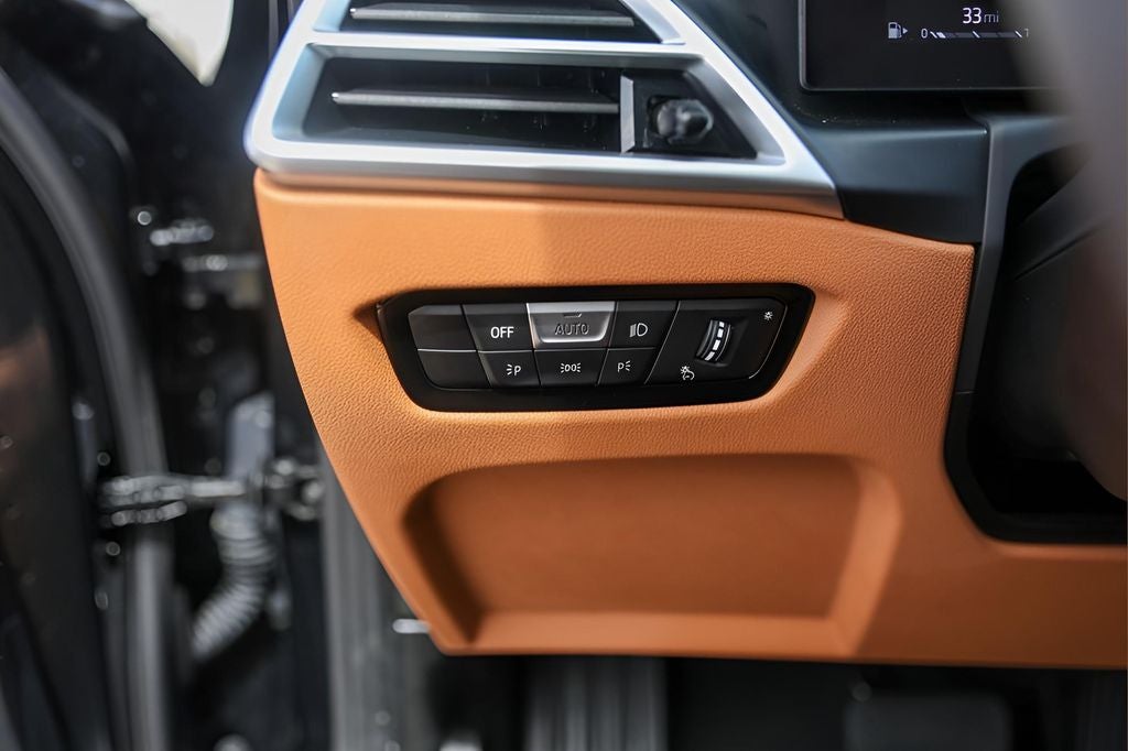 2025 BMW 3 Series 330i