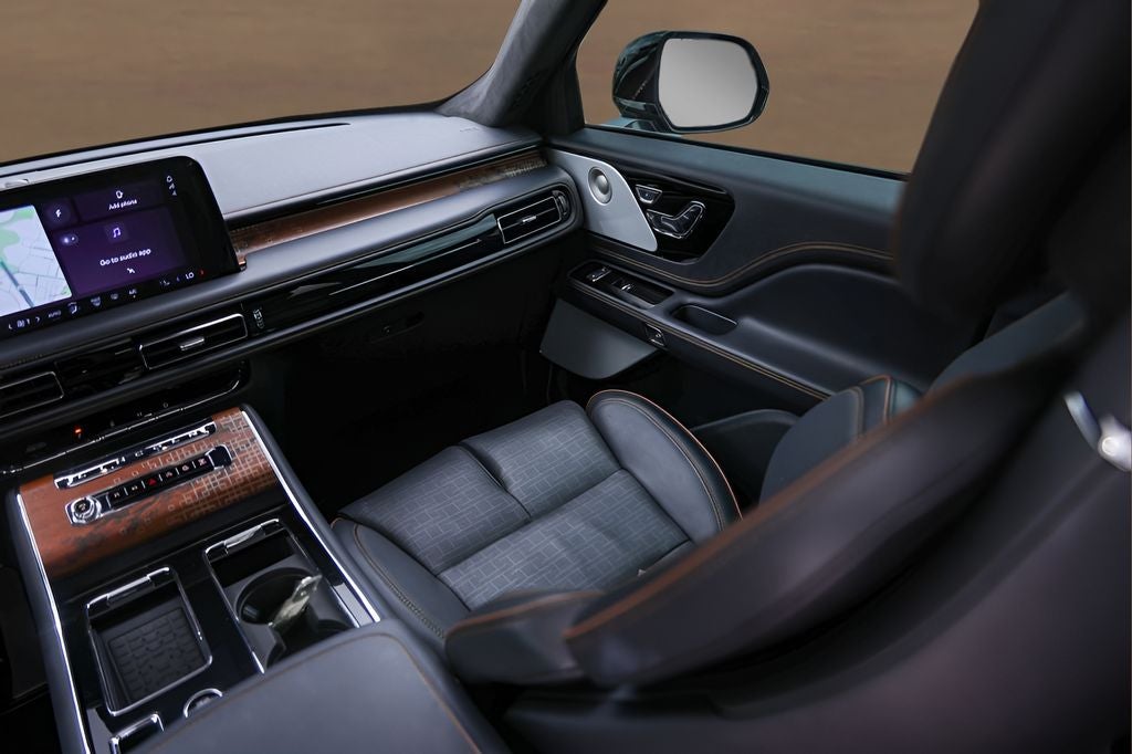 2025 Lincoln Aviator Black Label