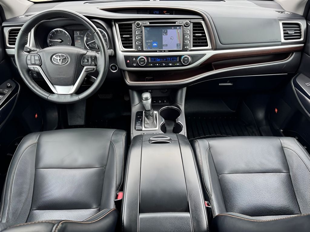 2016 Toyota Highlander Limited Platinum V6
