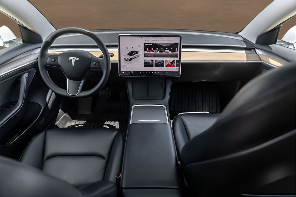 2023 Tesla Model 3 Base