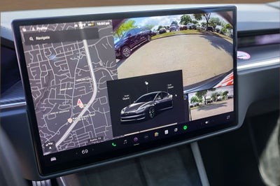 2022 Tesla Model S Plaid