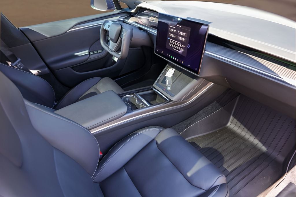 2024 Tesla Model S Plaid