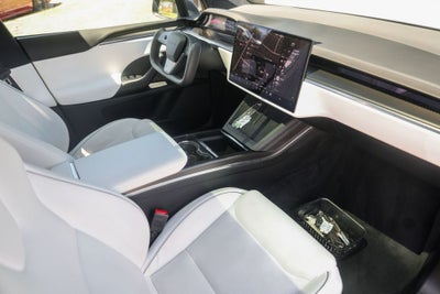2022 Tesla Model X Plaid