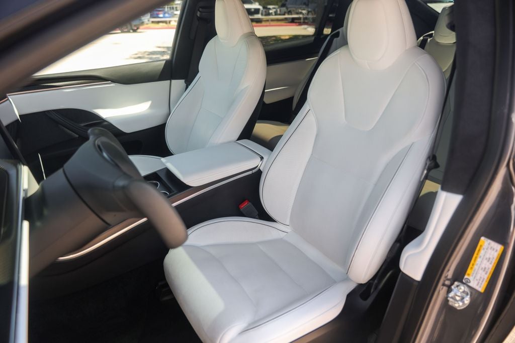 2022 Tesla Model X Plaid