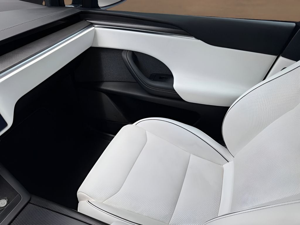 2023 Tesla Model X Plaid
