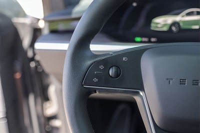 2023 Tesla Model X Base