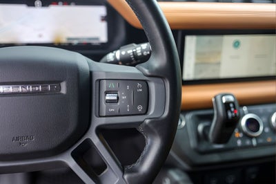 2024 Land Rover Defender 110 X-Dynamic SE