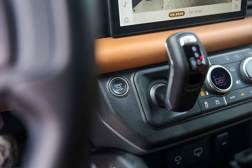 2024 Land Rover Defender 110 X-Dynamic SE