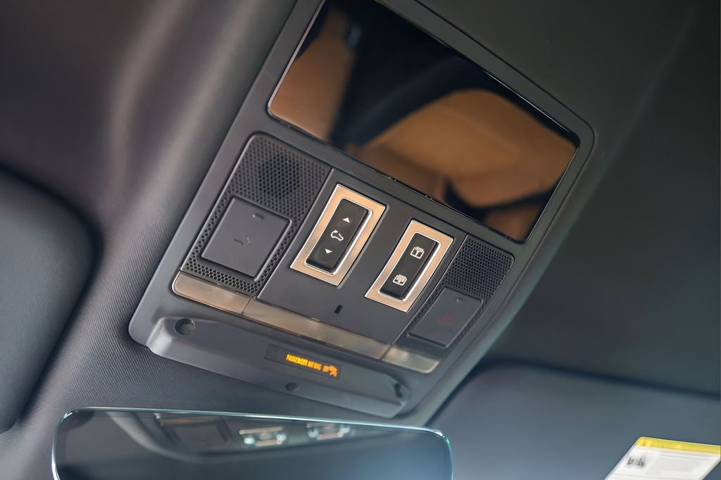 2024 Land Rover Defender 110 X-Dynamic SE