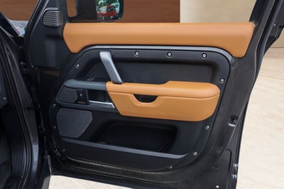 2024 Land Rover Defender 110 X-Dynamic SE