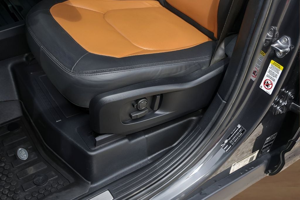 2024 Land Rover Defender 110 X-Dynamic SE