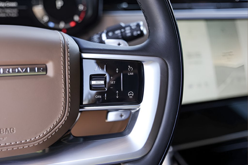 2026 Land Rover Range Rover SE LWB