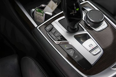 2020 BMW 7 Series 740i