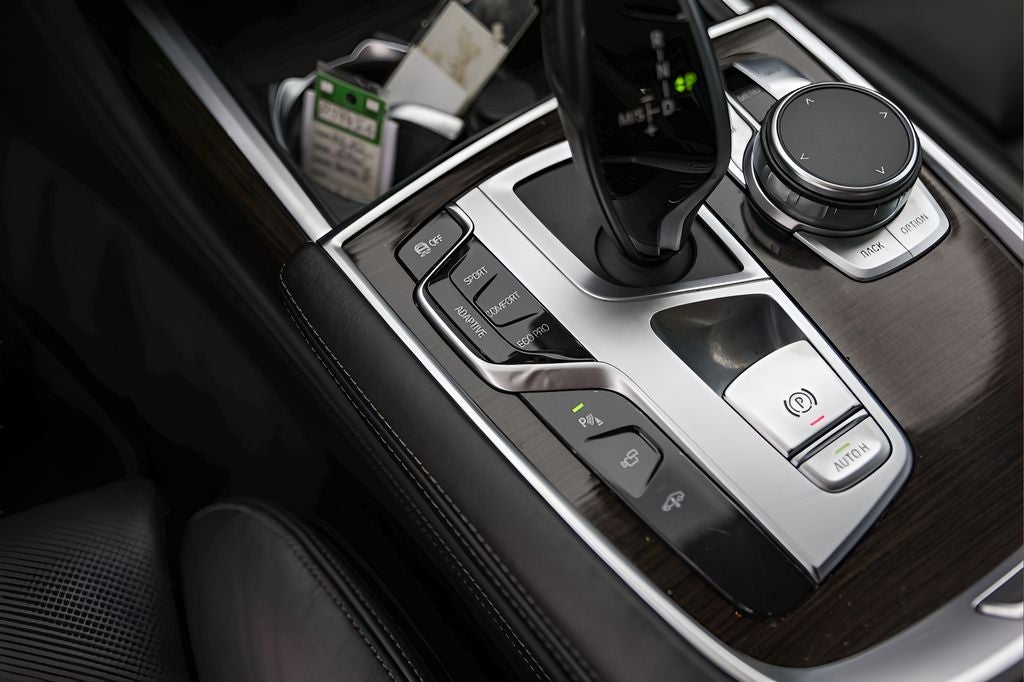 2020 BMW 7 Series 740i