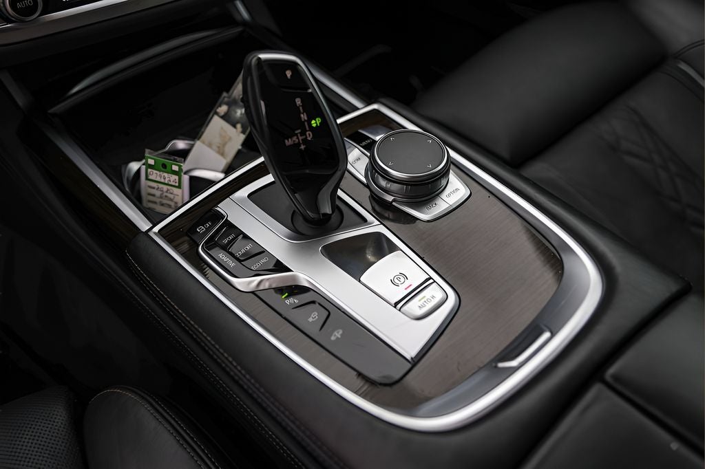 2020 BMW 7 Series 740i