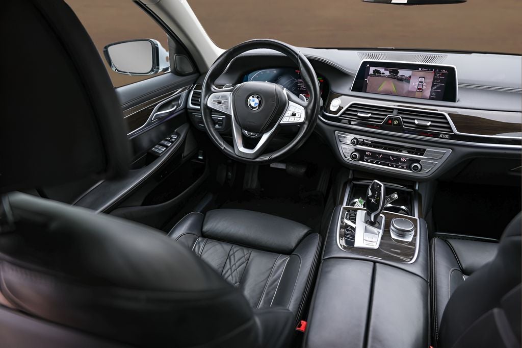 2020 BMW 7 Series 740i