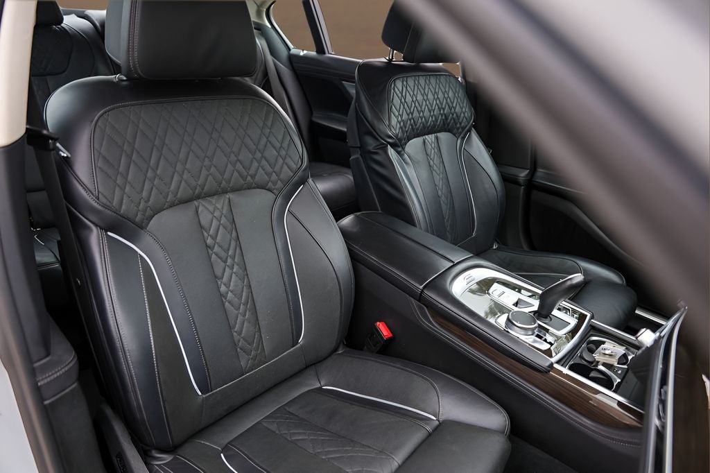 2020 BMW 7 Series 740i