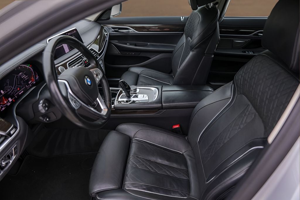 2020 BMW 7 Series 740i