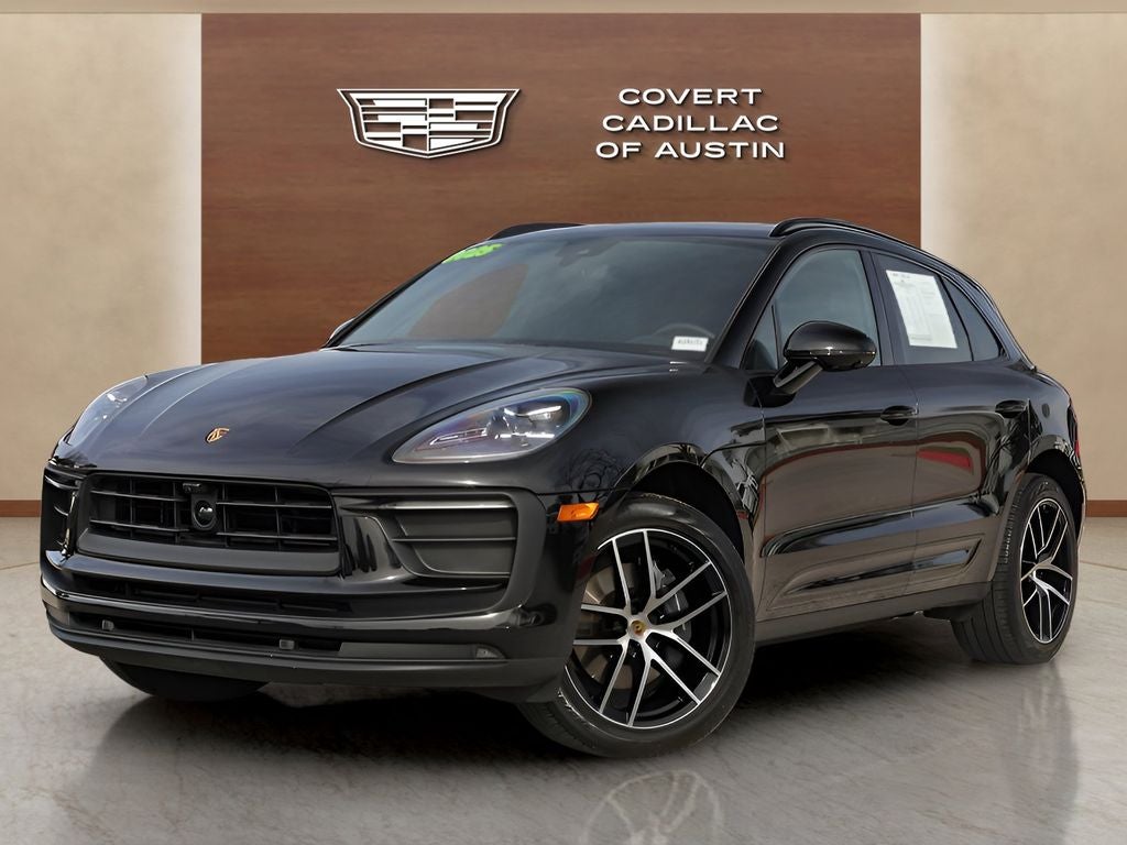 2025 Porsche Macan Base