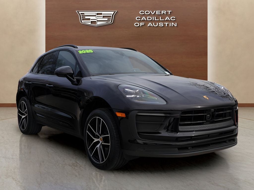 2025 Porsche Macan Base