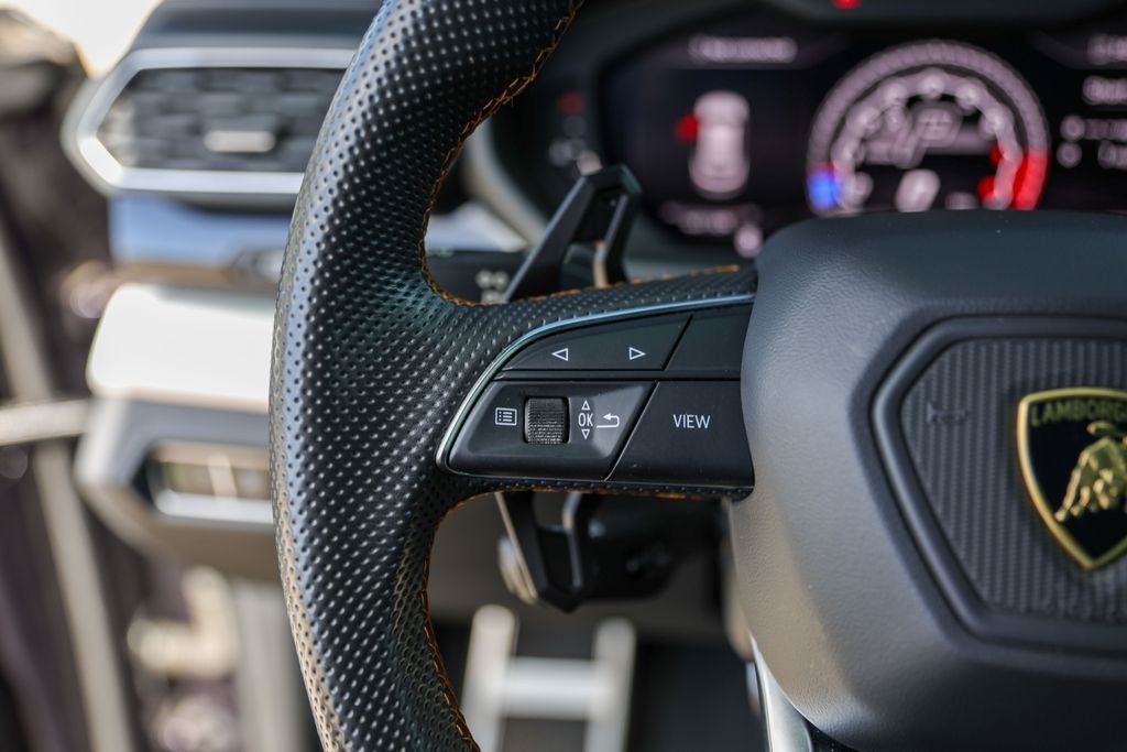 2020 Lamborghini Urus Base