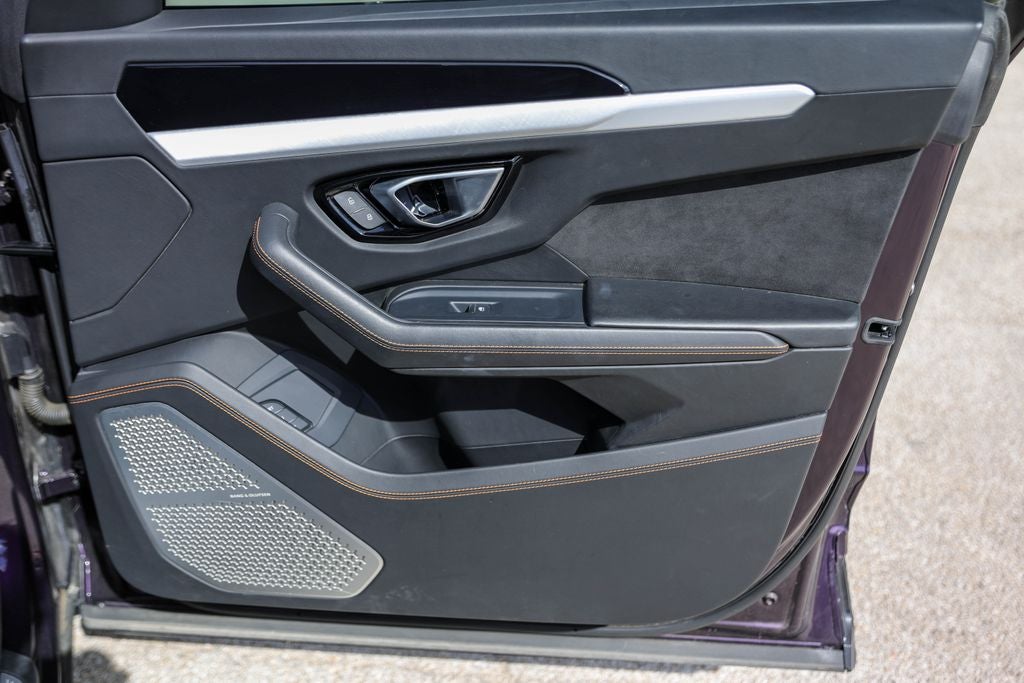 2020 Lamborghini Urus Base