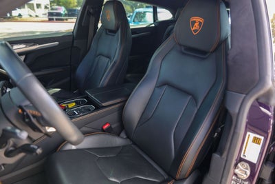 2020 Lamborghini Urus Base