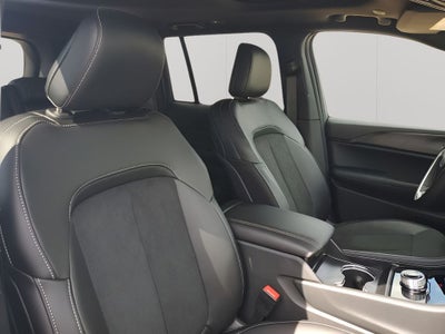 2025 Jeep Grand Cherokee Altitude X AEV