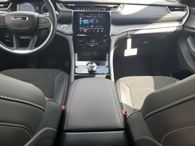 2025 Jeep Grand Cherokee Altitude X AEV