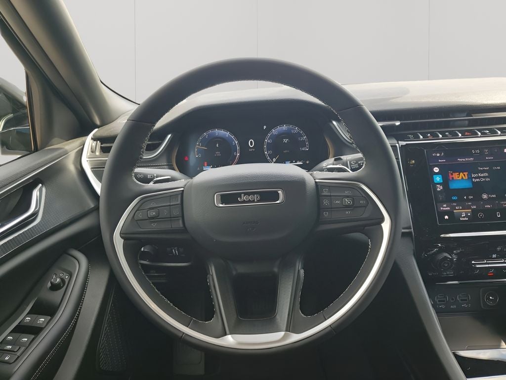 2025 Jeep Grand Cherokee Altitude X AEV