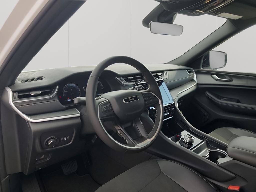 2025 Jeep Grand Cherokee Altitude X AEV