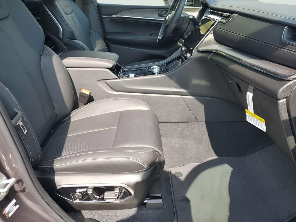 2025 Jeep Grand Cherokee Overland