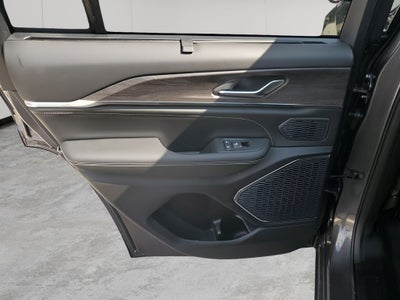 2025 Jeep Grand Cherokee Overland