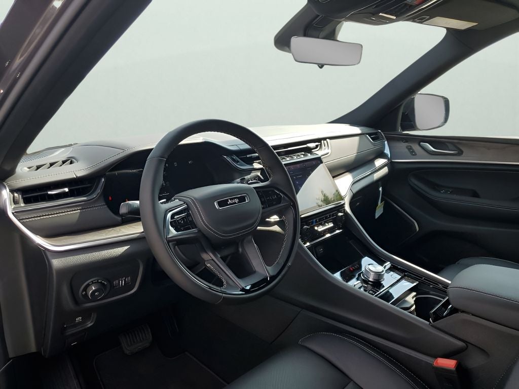 2025 Jeep Grand Cherokee Overland