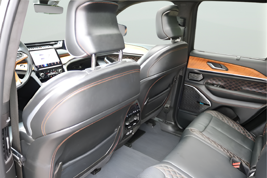 2023 Jeep Grand Cherokee Summit Reserve