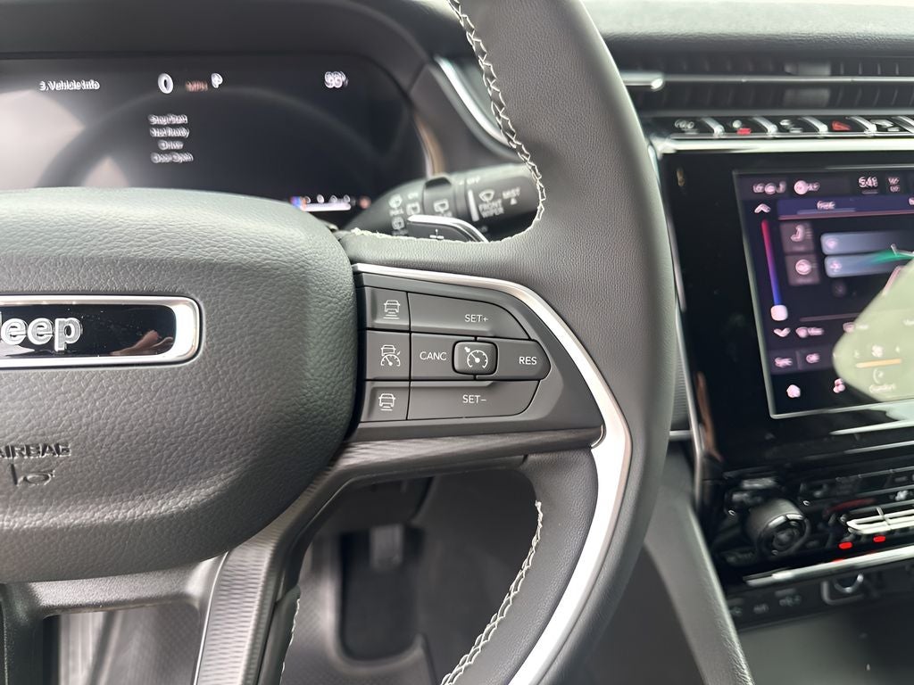 2025 Jeep Grand Cherokee L Laredo