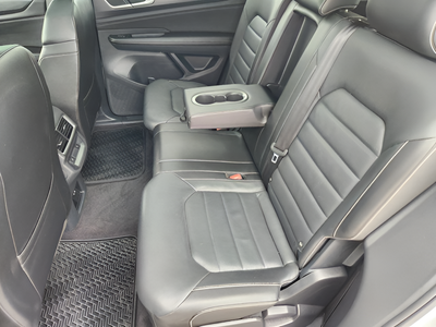 2024 Volkswagen Atlas Cross Sport 2.0T SEL R-Line