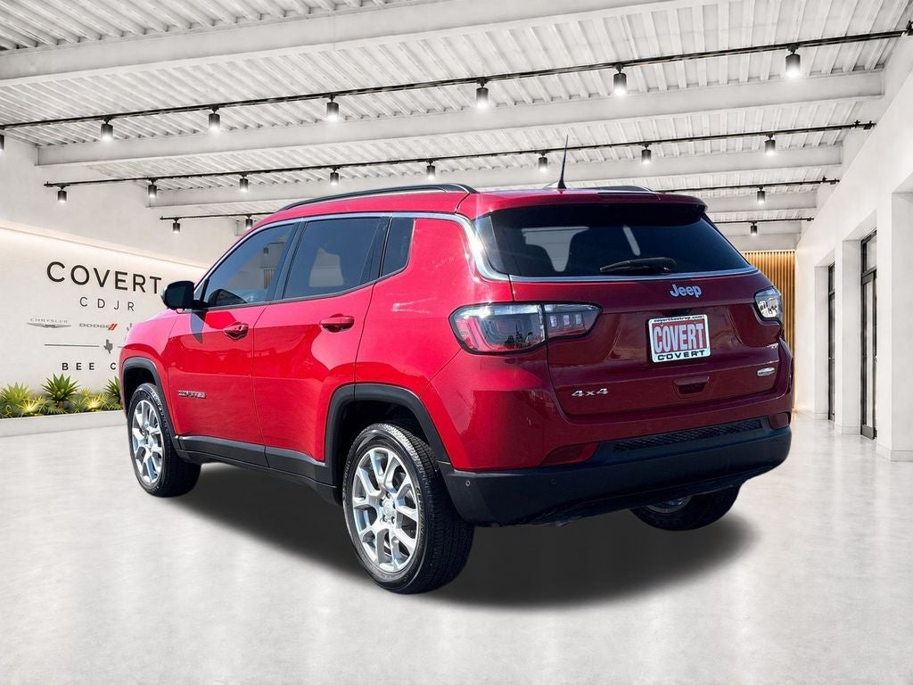 2024 Jeep Compass Latitude Lux