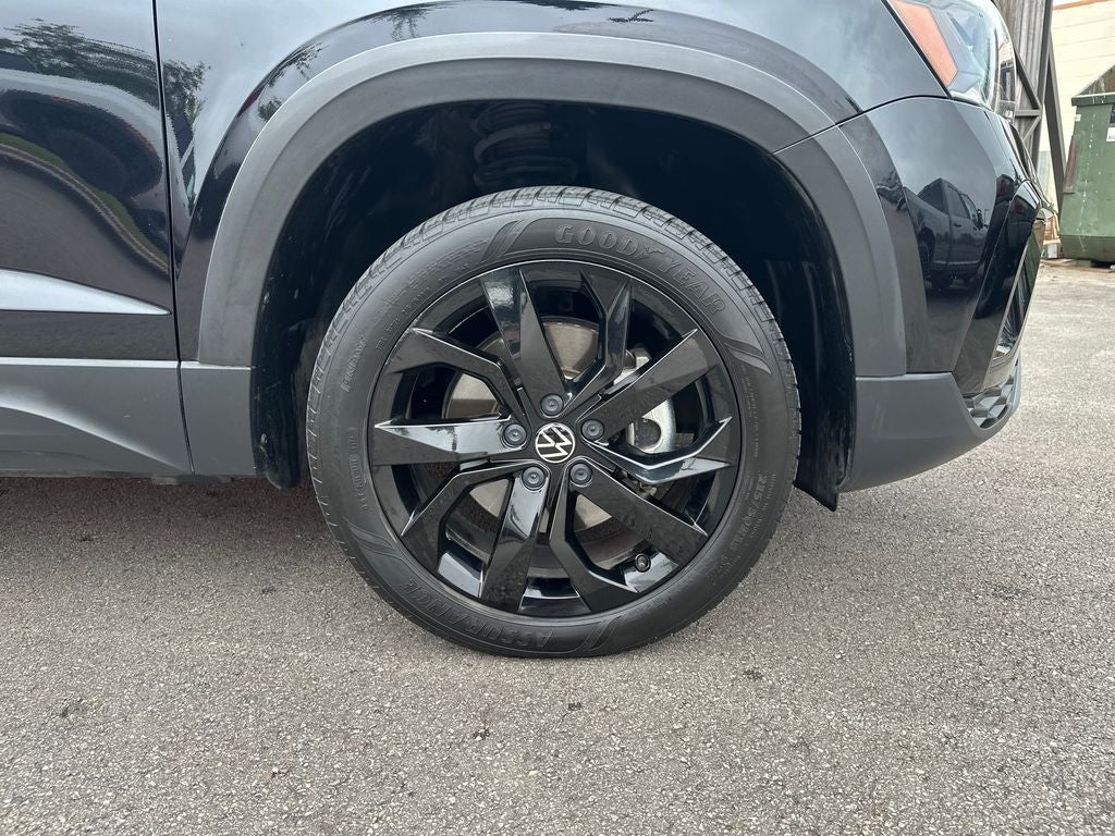 2023 Volkswagen Taos 1.5T SE