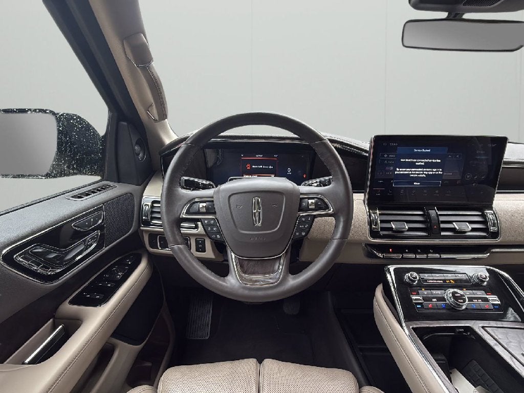 2022 Lincoln Navigator L Reserve