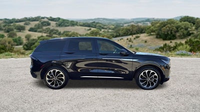 2024 Lincoln Nautilus Reserve