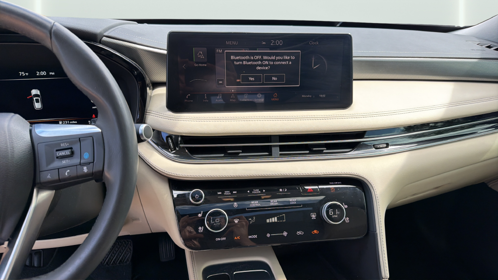 2023 INFINITI QX60 LUXE