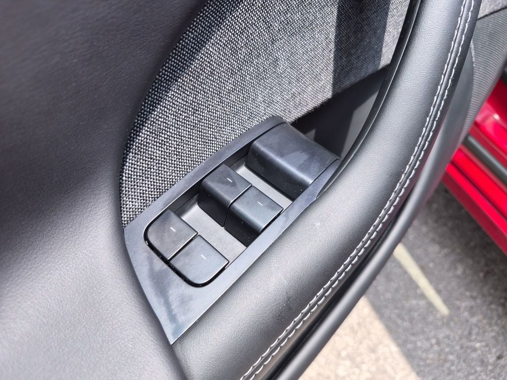 2024 Tesla Model S Base