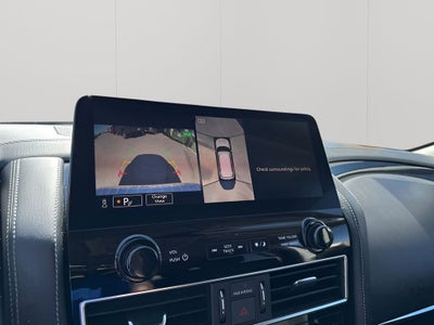 2023 INFINITI QX80 LUXE