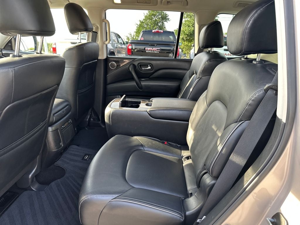 2022 INFINITI QX80 LUXE