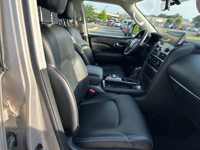 2022 INFINITI QX80 LUXE